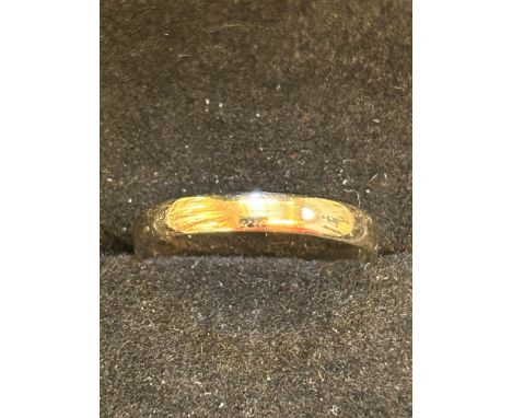 9ct gold wedding band Size R