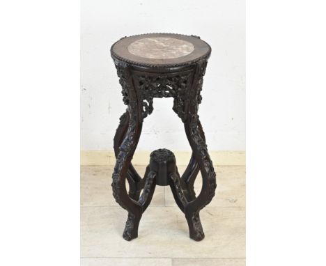 Beautiful antique Chinese wood-carved hocker with floral decor and marble top. First half 20th century. Dimensions: H 61 x Ø 