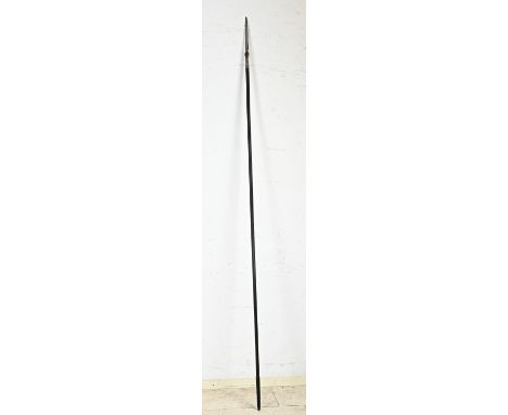 18th - 19th century colonial spear (lance) with floral decoration, damask spearhead and lance handle of tropical hardwood. Di