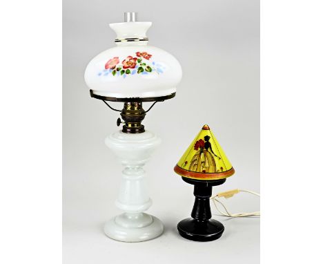 Two antique opaline glass table lamps. 1x White oil lamp, good. 1x Electric, circa 1930, damaged. Dimensions: H 27 - 52 cm. I