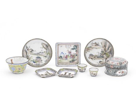 A GROUP OF PAINTED ENAMEL VESSELS18th centuryComprising a circular box and cover, the domed cover finely enamelled with a sha