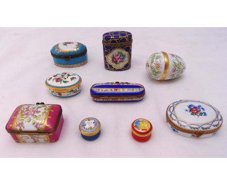 A quantity of ceramic pill and patch boxes to include Halcyon Days and Limoges (9)