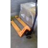 2,500kg Pallet truck