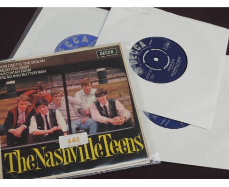 Decca Records X 4 The Forminx -School is Over  PL8071 (Greek ) The Forminx - Until the end PAN 6055 Nashville Teens- Tobacco 
