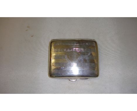 Solid silver cigarette case with engine turned decoration Birm. 1947 Neustadt & Barnett 59 g 