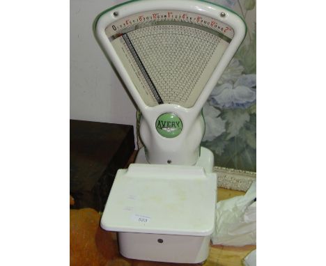 Vintage enamel Avery shop scales