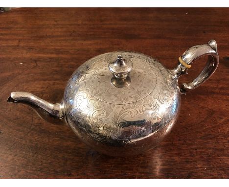 Victorian engraved silver teapot by J &amp; G Angell 1841 21.1 ozt