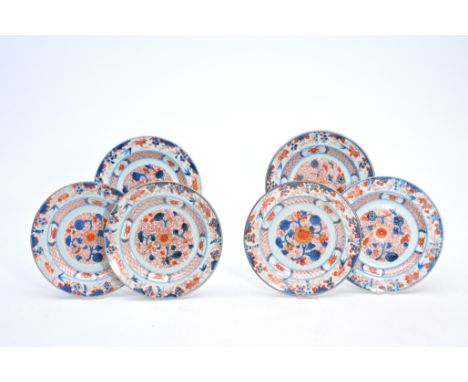 Six Chinese Imari style plates with floral design, Kangxi/QianlongDia.: 22,5 cm