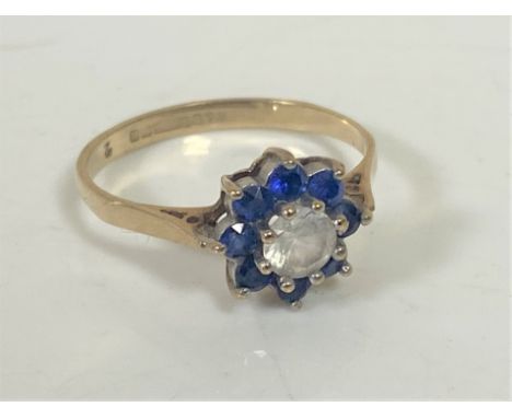 A 9ct gold dress ring, size N1/2 CONDITION REPORT: 2.3g