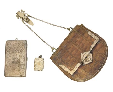 A selection of silver, A selection of silver, to include a Victorian silver vinaigrette, a coin case and and a silver mounted