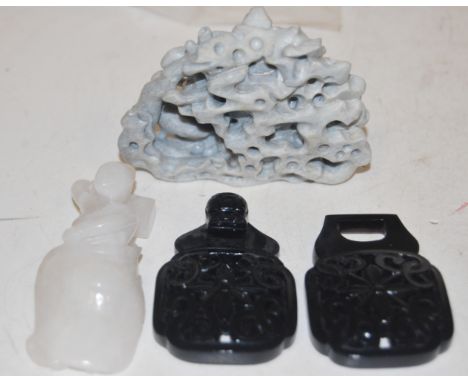 A Chinese Peking glass buckle, a quartz carving and a boulder carving (3) Condition Report / Extra Information Pecking glass 