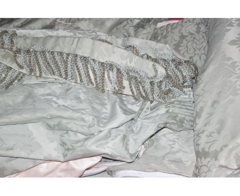 Various green silk floral lined curtains, approx 288 x 256cm 