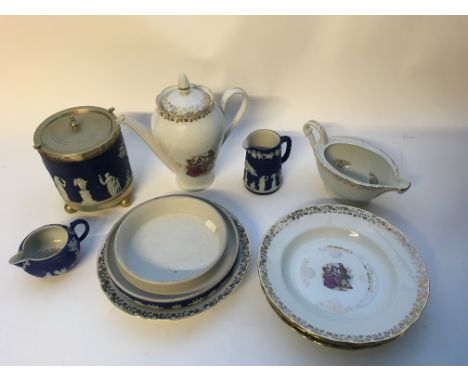 A group of ceramics to include Wedgwood Made in England jugs, a jar and a modern porcelain dinner service comprising of appro