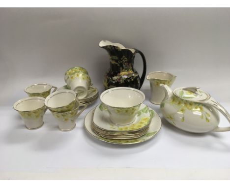 An Art Deco style Sunderland ware tea set and a Grimwades jug - NO RESERVE
