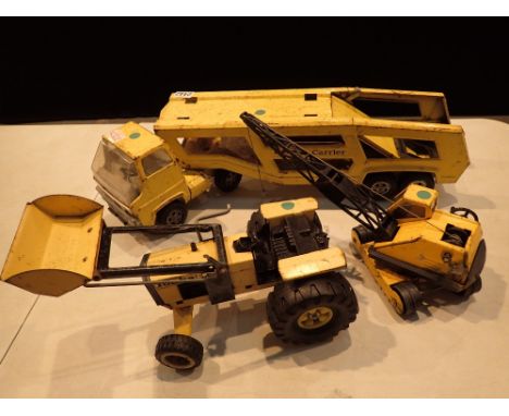 Vintage metal Tonka car carrier tractor and crane 
