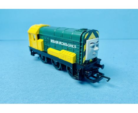 Hornby OO Gauge Thomas The Tank &amp; Friends R9067 Sodor Ironworks ARRY Engine Unboxed