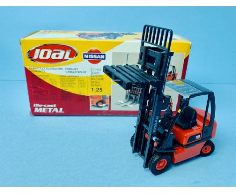 Joal Die-Cast 1/25 Scale No.285 Nissan 20 Fork Lift with Pallet Load Orange / Black Boxed