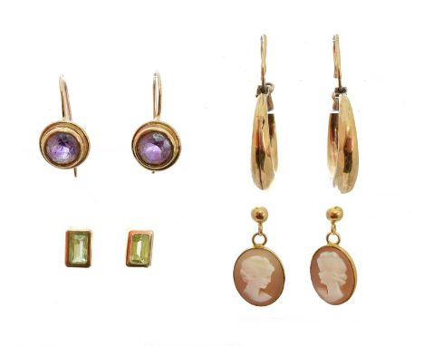 A selection of earrings, to include a pair of 9ct gold amethyst drop earrings, a pair of peridot stud earrings, a pair of 9ct