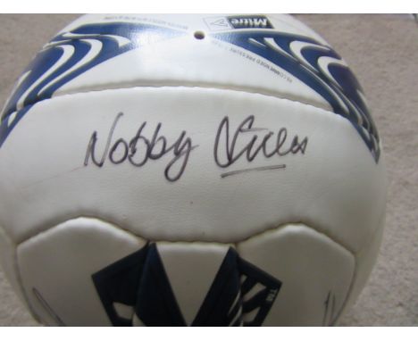 AUTOGRAPHED FOOTBALL SIGNED BY 11 INC NOBBY STILES, ALAN BALL, JACK CHARLTON ETC
Also signed by Les Ferdinhand, Peter Osgood,