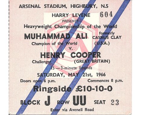 BOXING - 1966 MUHAMMAD ALI V HENRY COOPER ORIGINAL RINGSIDE TICKET AT ARSENAL
Fold which is more noticable on the back
&nbsp;