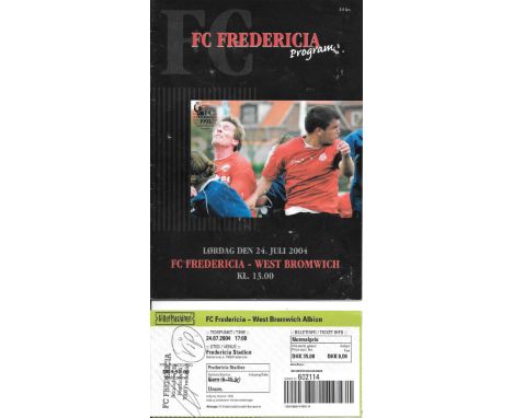 2004 FC FREDERICIA V WEST BROMWICH ALBION PROGRAMME, TICKET &amp; AUTOGRAPHS
Autographs on team page and also on seperate pie