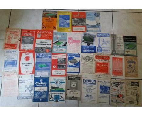 FOOTBALL LEAGUE PROGRAMMES ALL 1950'S X 31