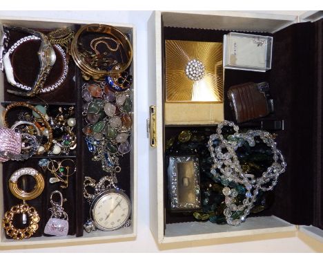 A white jewellery box and contents including a snuff box.