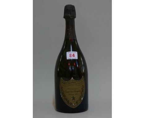 A 75cl bottle of Moet et Chandon 'Dom Perignon' 1985 vintage champagne. 