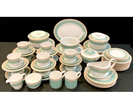 A Wedgwood Aztec pattern dinner and tea service, comprising fourteen dinner plates, fourteen side plates, pair of vegetable d