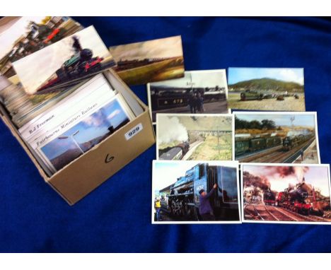 Postcards, Railways, a box containing approx 400 cards including 200+ Ian Allan standard size coloured Engine cards (1950/60'