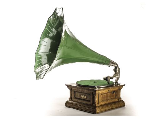Horn gramophone: a Gramo­phone and Typewriter Monarch Senior Gramophone with triple-spring spiral drive motor, repainted gree