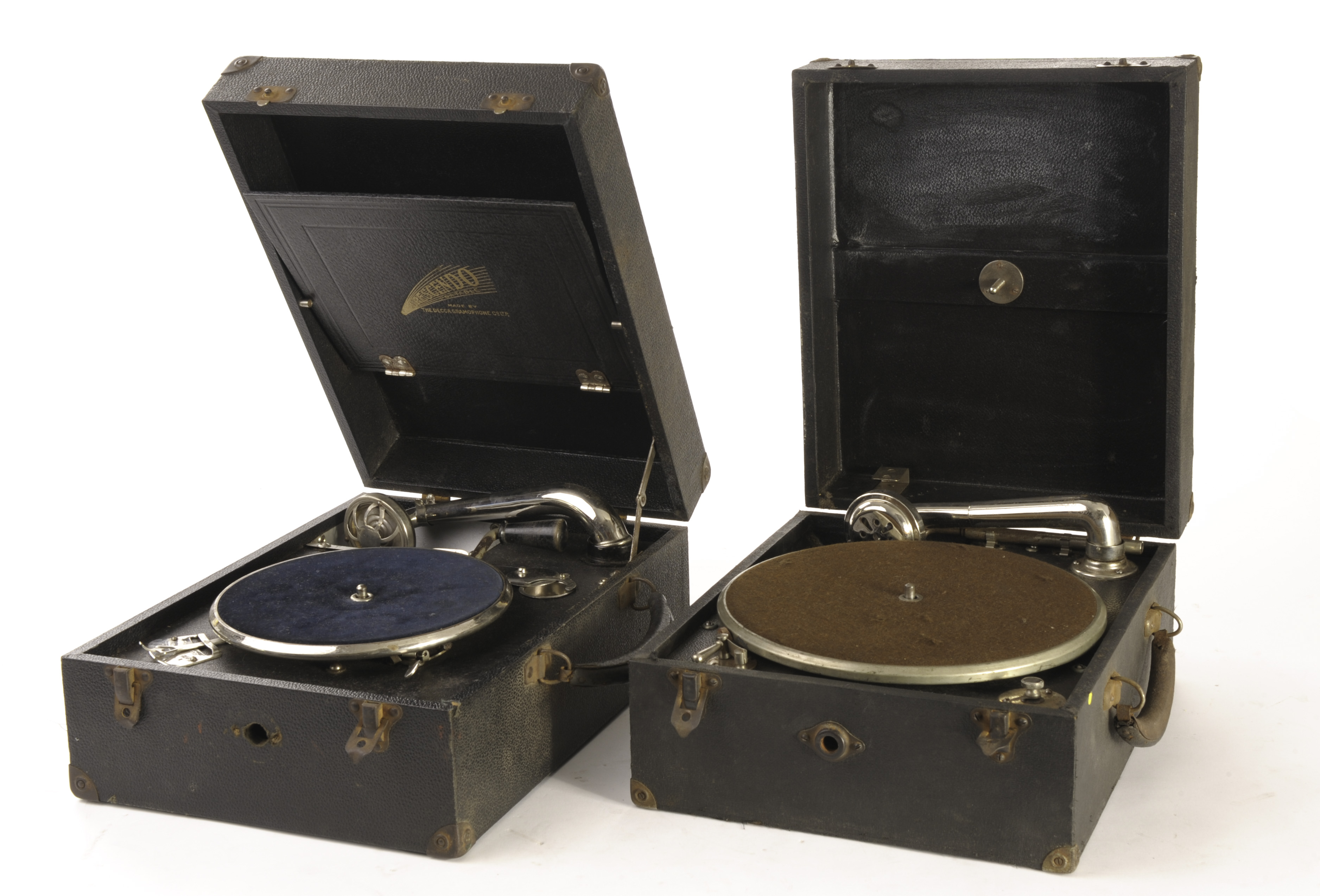 Portable Gramophones: A Cres­cendo Portable Gramophone (made By Decca ...