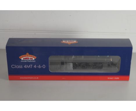 Boxed Bachmann 00 gauge 31-115 Standard Class 4MT 75027 BR2 tender BR lined, green late crest weathered locomotive