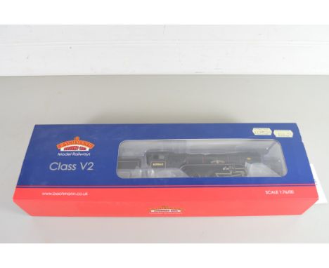 Boxed Bachmann 00 gauge 31-564 Fast V2 "Durham School" BR black, early emblem No 60860 locomotive