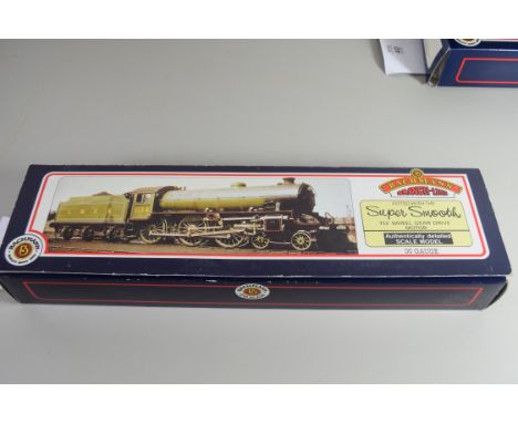 Boxed Bachmann 00 gauge 31-703 B1 "Wildebeest" BR lined black "non-electric generator", late crest No 61010 locomotive
