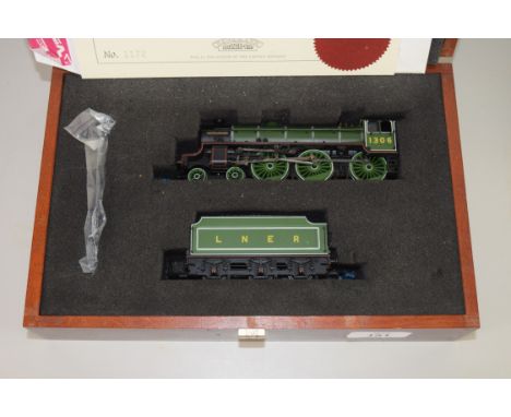 Bachmann "Mayflower" locomotive No 1306 in wooden presentation case with limited edition certificate to certify No 117/2000ª