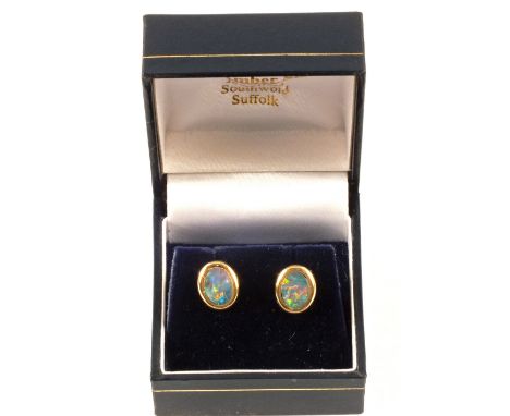 14ct Gold Opal stud earrings