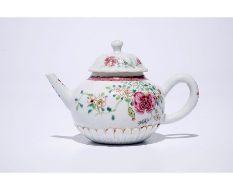 A Chinese famille rose lotus-shaped teapot and cover, Yongzheng  Dim.: L.: 15,5 cm - W.: 10 cm - H.: 10 cm  Condition reports