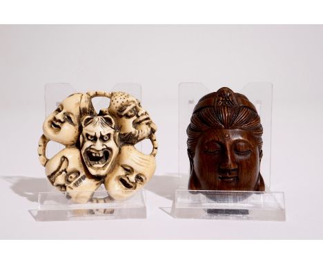 Two signed Japanese netsuke in ivory and wood, Meiji or Taisho, 19/20th C.  L.: 3,5 cm - W.: 2,5 cm - H.: 5 cm (the wood nets