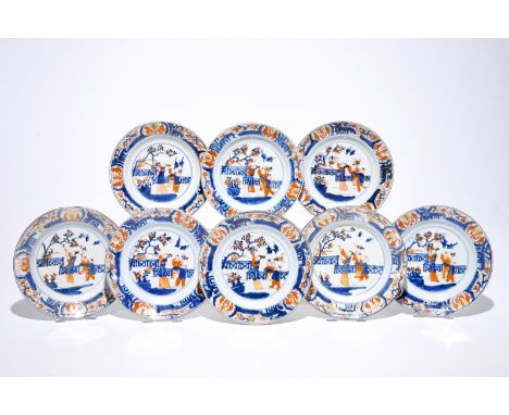 Eight Chinese Imari-style plates with figures in a garden, Kangxi/Yongzheng  Dia.: 21,5 cm  Condition reports and high resolu