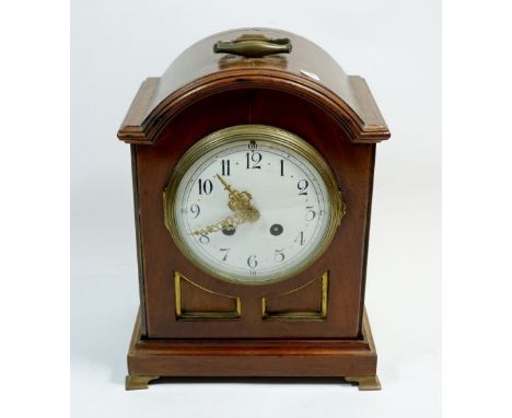 An Edwardian mahogany bracket clock with enamel dial and gilt hands, 28cm tall 