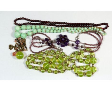 A box of vintage necklaces including amethyst, garnet etc 