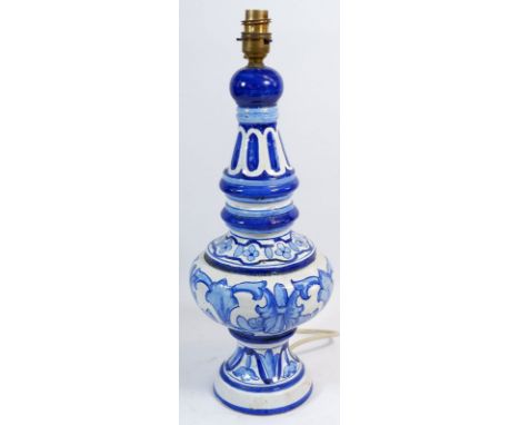 A blue and white pottery table lamp, 40cm tall 
