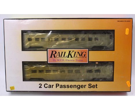 Rail King by MTH 2-car Passenger set ‘New Haven’ silver (NM) (BVG) but faded at one end.0 gauge