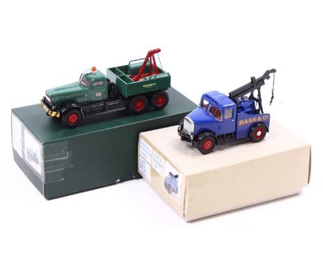 A Corgi Toys Code 3 group of two 1/50 scale diecast models to include Scammell Highwayman Crane, in dark blue with black jib 