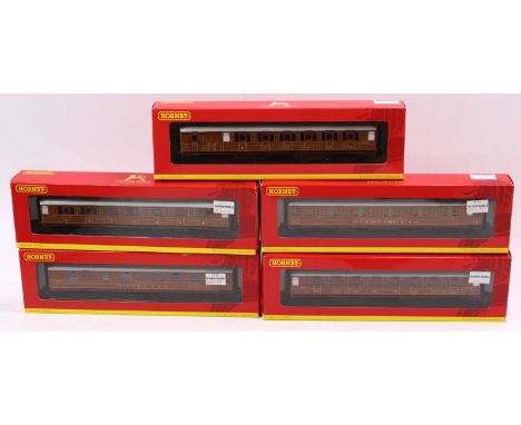 Five Hornby LNER 61ft6in corridor coaches: R4170 brake 24387; R4171 1st class 22356; R4172 3rd class 1435; R4174 1st sleeper 