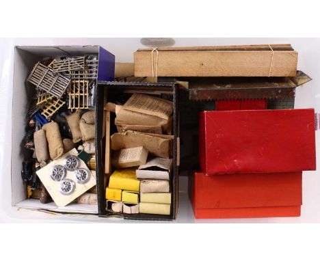 Various Hornby accessories: post-war Platform crane (M) (BNM); No.2 double arm signal, post-war solid post (M) (BE); repro Ho