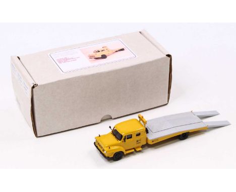 A Transport of the Delight 1/48 scale white metal kit built model of a TOD18 Bedford J series with AA Relay livery, having a 