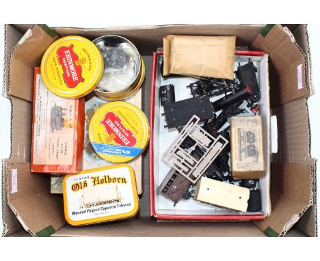 A tray containing the ‘odds &amp; ends’ from a modeller’s workshop including: 5 very well assembled painted and transferred E