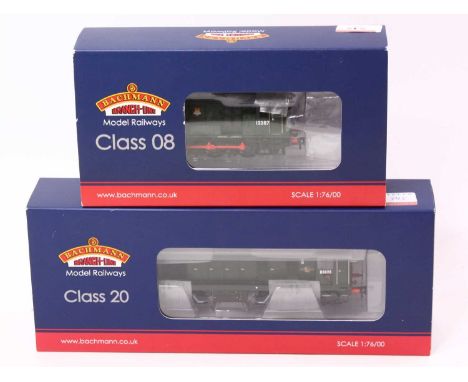Two Bachmann Branch-line diesel locos, BR green: 32-044 class 20 D8028 with indicator discs 21DCC; 32-120 class 08 13287 earl